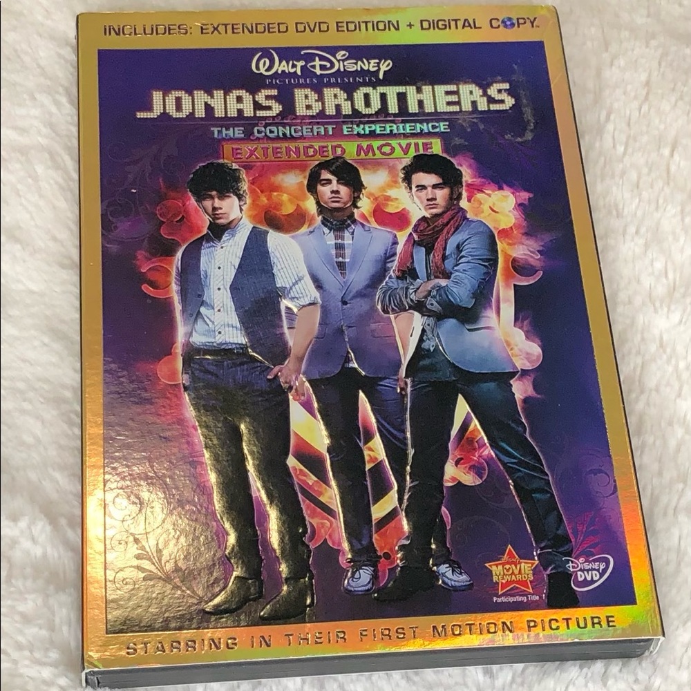 Walt Disney’s Jonas Brothers Concert Experience Extended Movie (DVD)